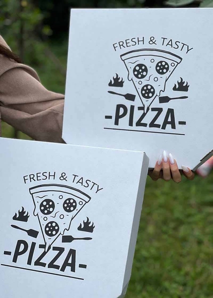 Коробка для піци з логотипом korobka-dlia-pitstsy-z-lohotypom фото